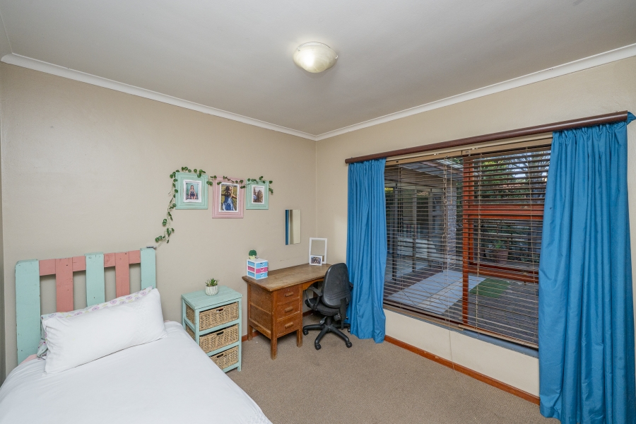 5 Bedroom Property for Sale in Protea Heights Western Cape